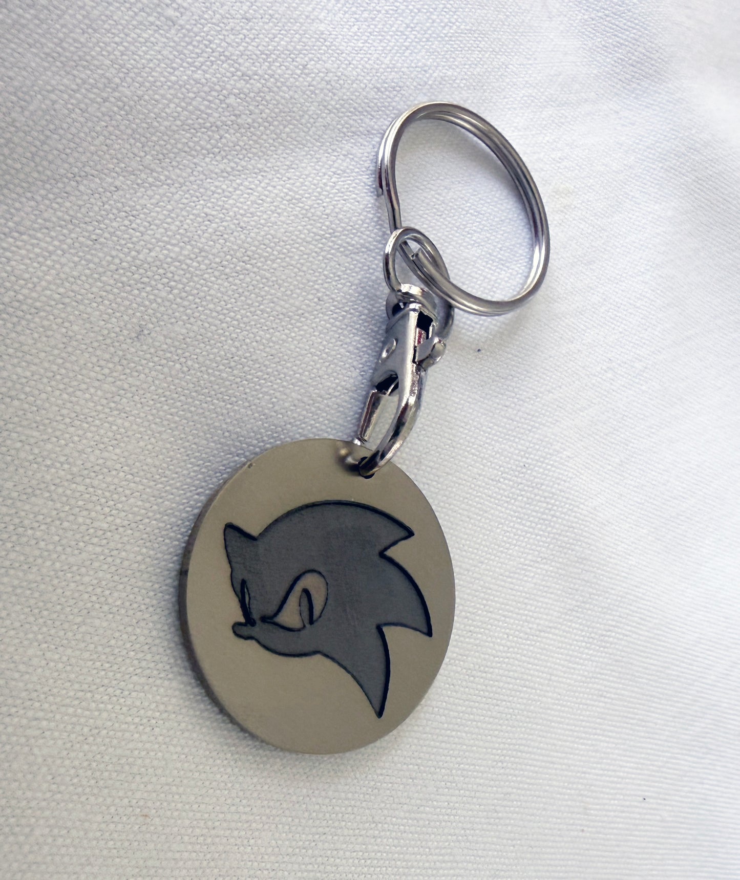 Sonic The Hedgehog Inspired Metal Keyring | 3D Engraved Stainless Steel Gamer Keychain | Thick 1.5mm Blue Steel Charm | BasicIsBestUK