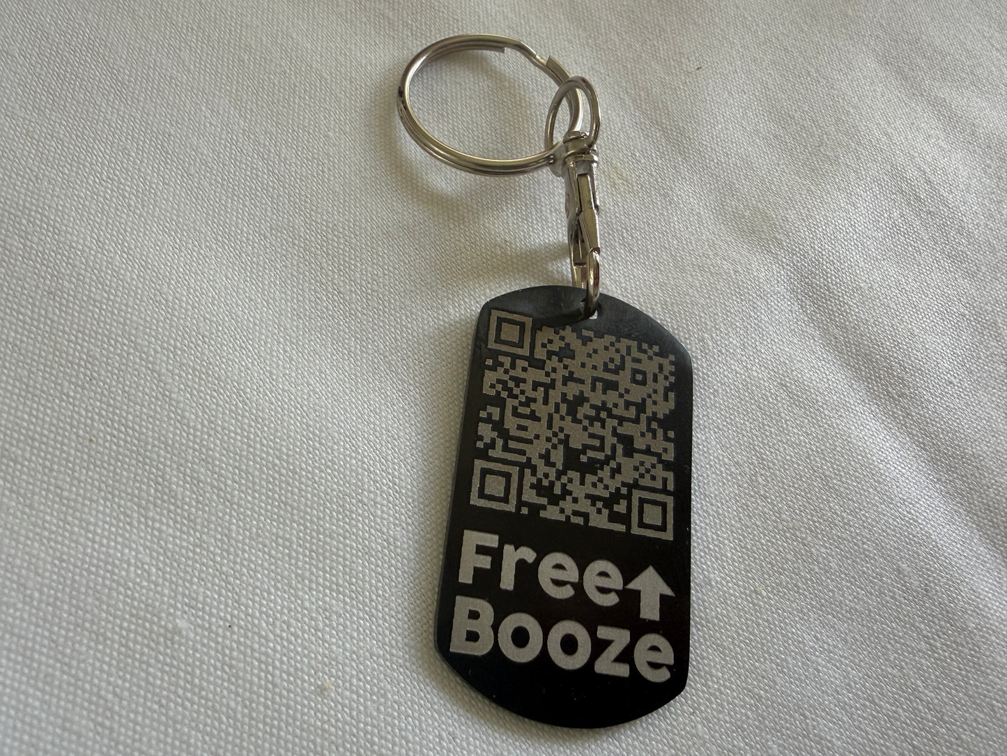 QR Code Prank Keyring | Rickroll Keychain | Funny Gag Gift | Scan for Surprise | Novelty Gamer Gift | BasicIsBestUK