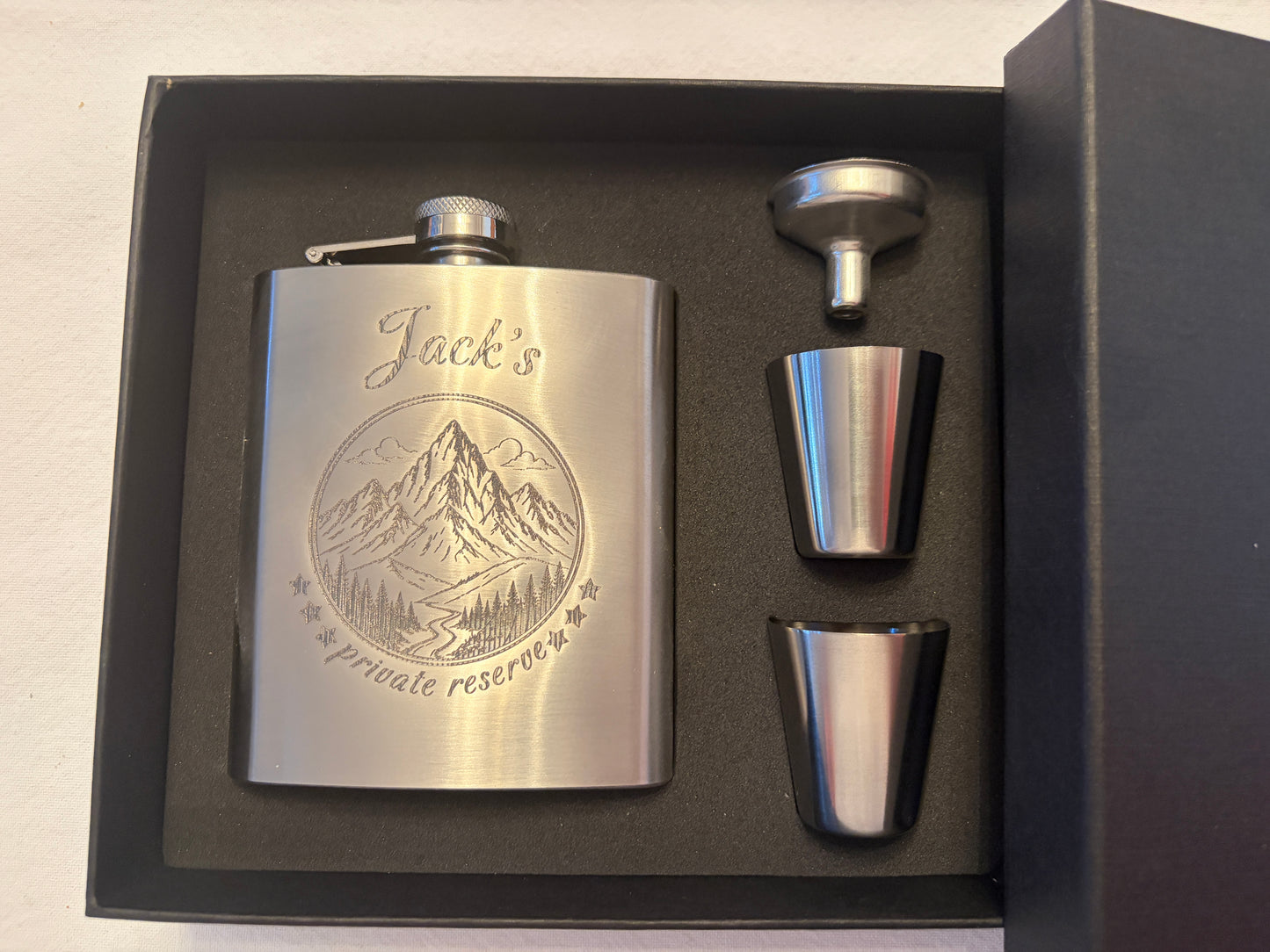 Customisable "Private Reserve" Hip Flask Gift Set