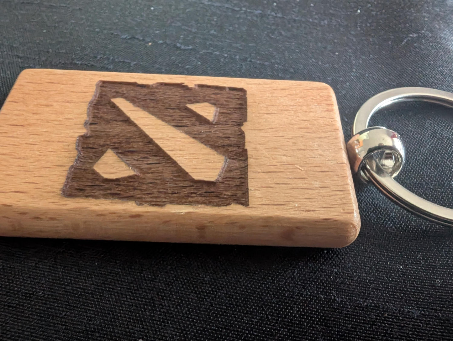 Dota 2 Wooden Logo Keyring – Ideal Gift for Gamers